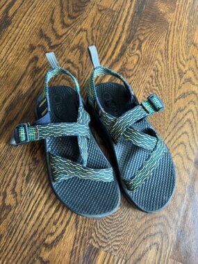 Kids Chaco Z/Volv (Zig-Zag Pattern Sandals